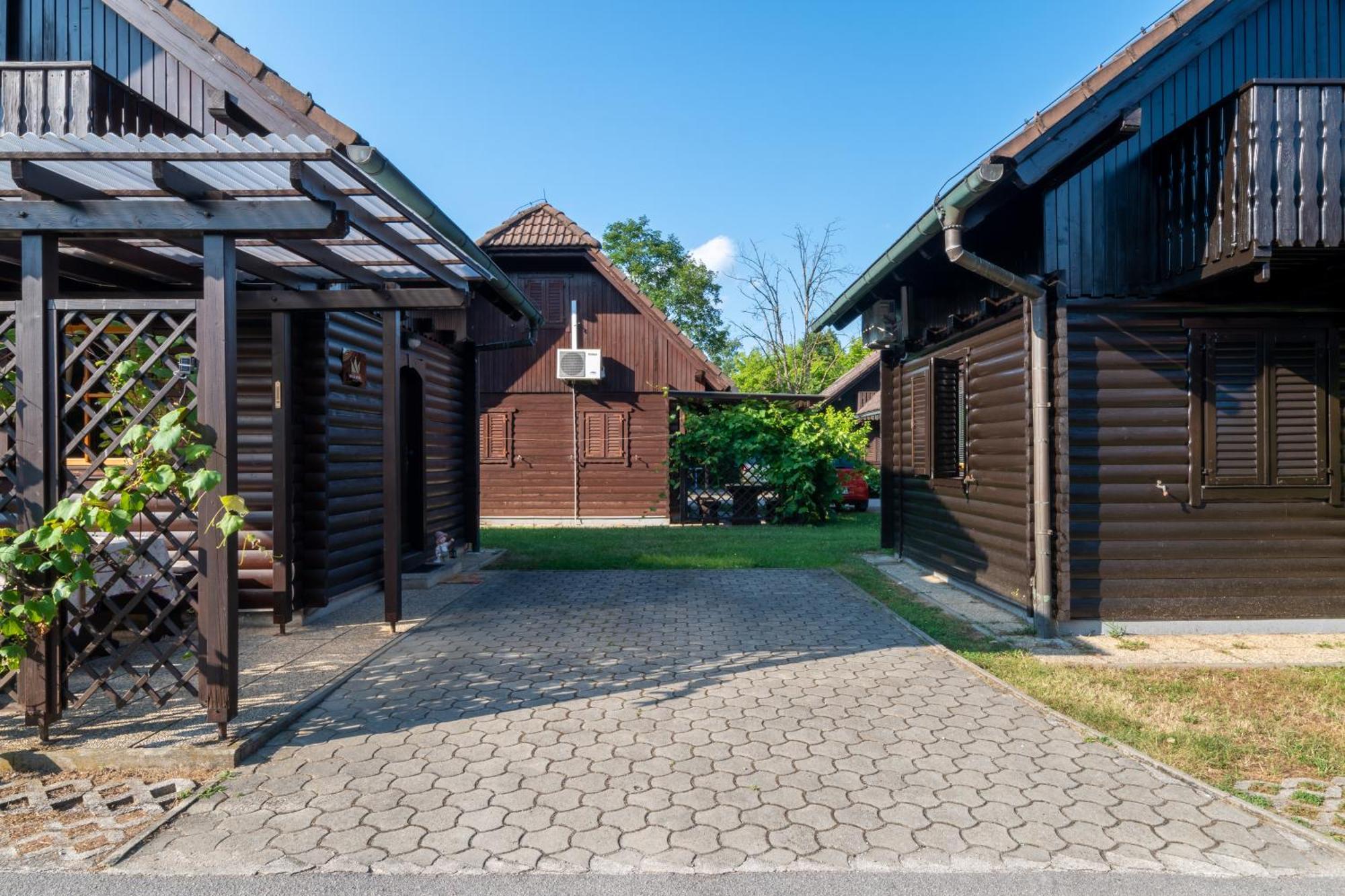 Bella Mura Nature Chalet I27 Podčetrtek Kültér fotó